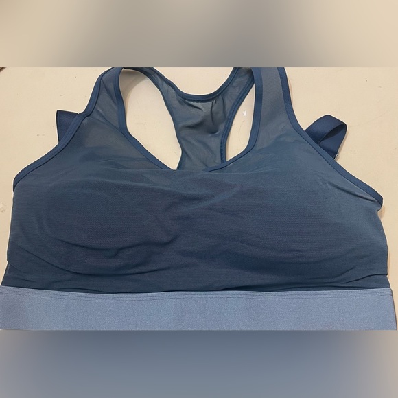 Adore Me
Women's Micah High-Impact Sports Bra. Size 34DD. NWT. - Picture 4 of 7